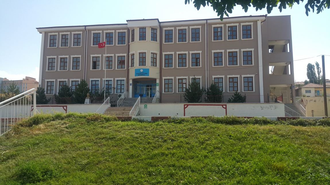 Doç.Dr.Abdüllatif Şener Ortaokulu Fotoğrafı